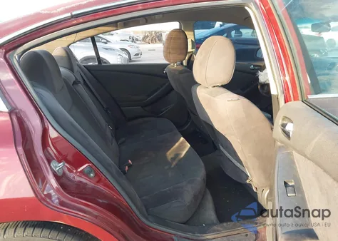 2011 Nissan Altima 2.5 S z USA, uszkodzony, nr VIN 1N4AL2AP3BN446108